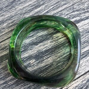 Green Swirled Bangle Bracelet